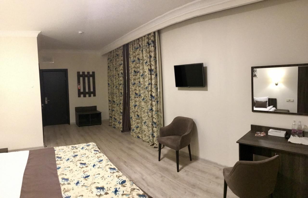 迷你不停止酒店 Boryspilʼ 外观 照片